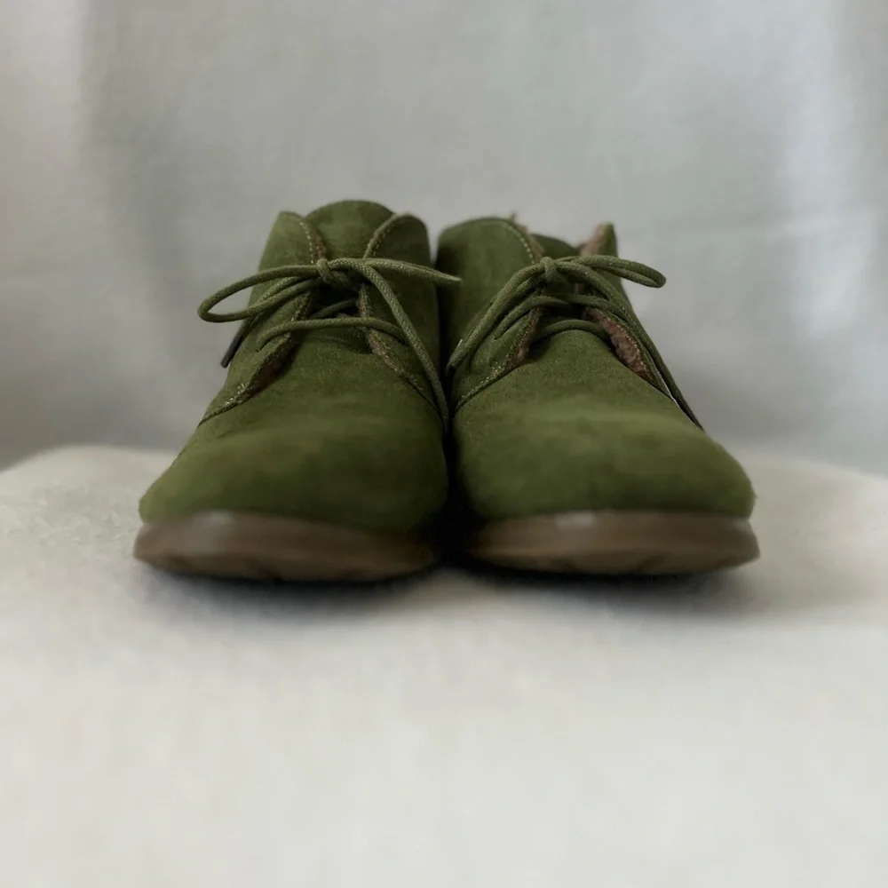 Eddie Bauer size 9 1/2 Green Suede Faux Fur Lining Ankle Boots